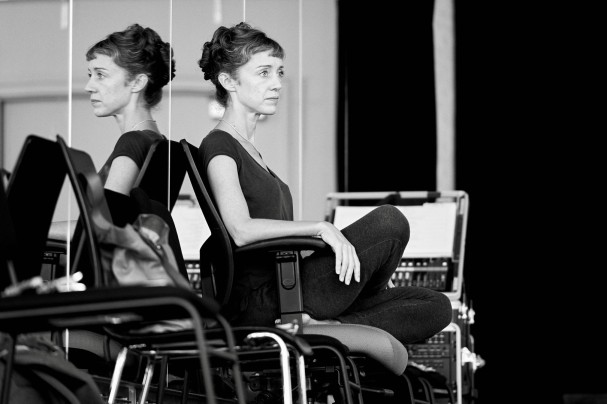 Cathy rehearsing Les Grands Ballet Canadiens - Image by Sasha Onyshchenko